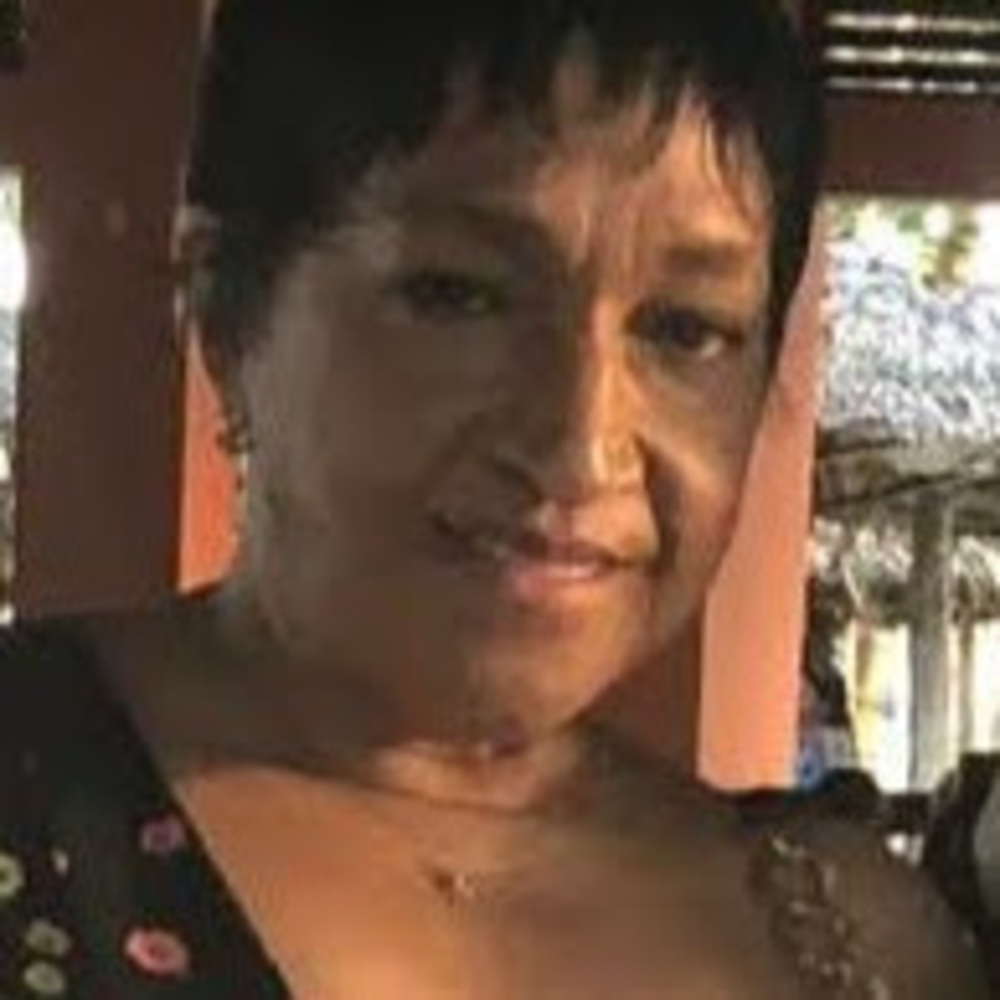 Meet your Posher, Nidia